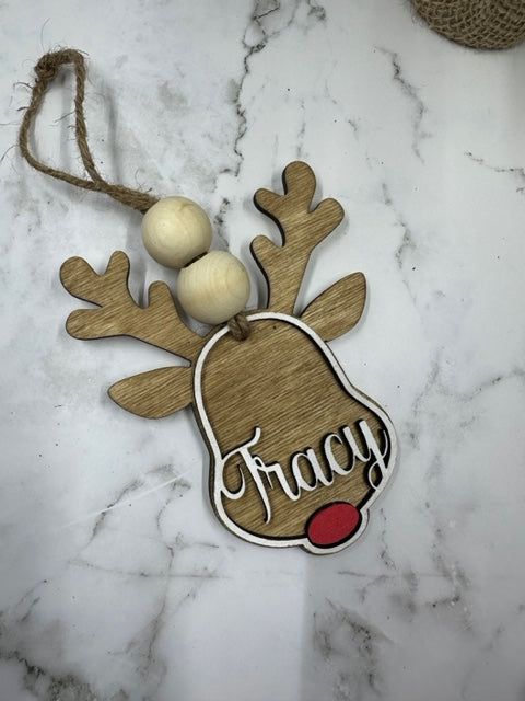 🦌 Add a Personalized Touch to Your Holidays with Reindeer Ornaments! 🎄